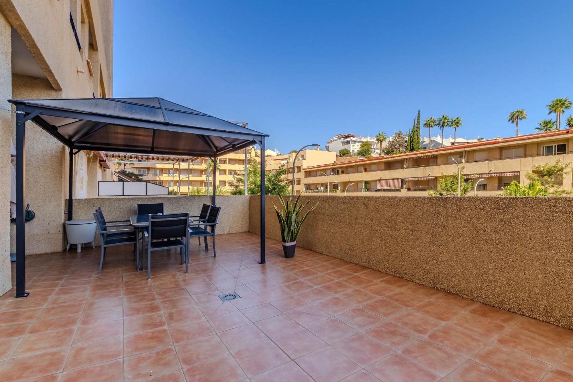 Apartamento Para 6 Con Wifi, Ac, Piscina Y Parking Gratis Benalmadena Bagian luar foto