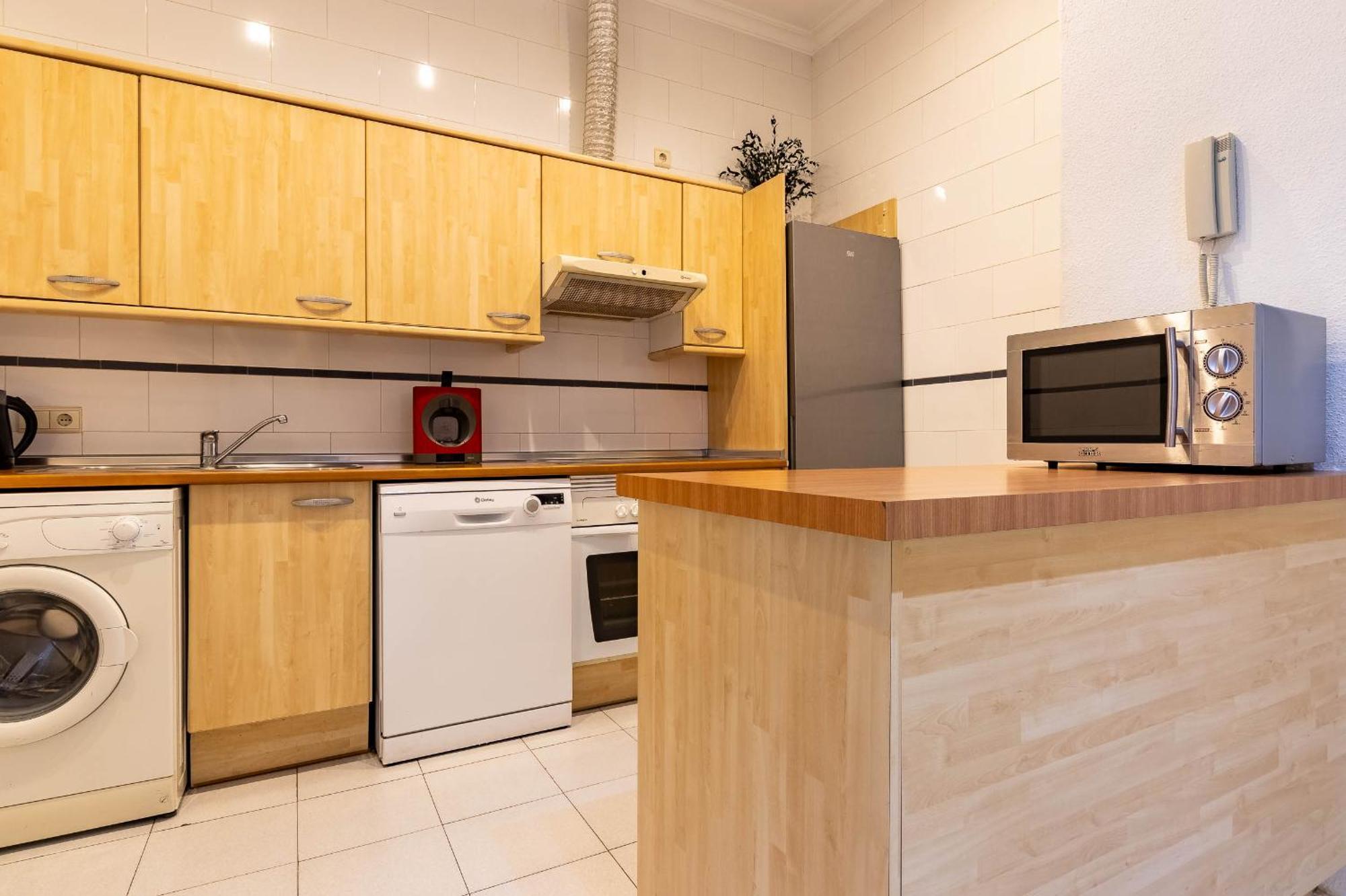 Apartamento Para 6 Con Wifi, Ac, Piscina Y Parking Gratis Benalmadena Bagian luar foto